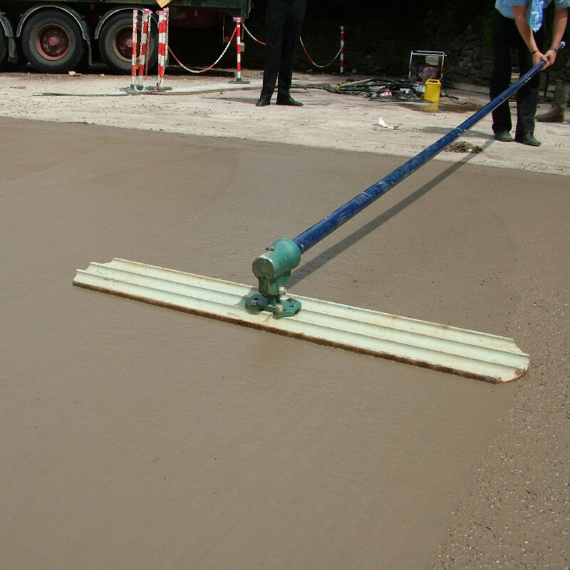 Range of Hand-Held Floats concreting tools